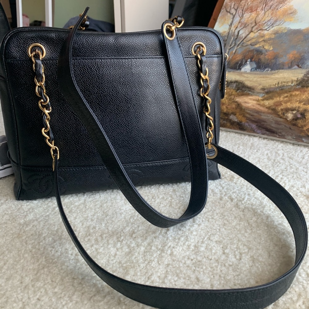 (Sold)💯% authentic vintage Chanel cc caviar  bag